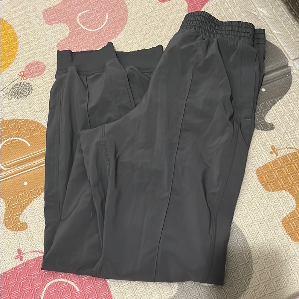 Lululemon wanderer jogger